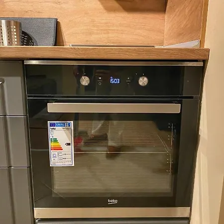 Stylish Urban New 2021 Close To The Апартаменты Варна