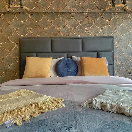 Stylish Urban New 2021 Close To The